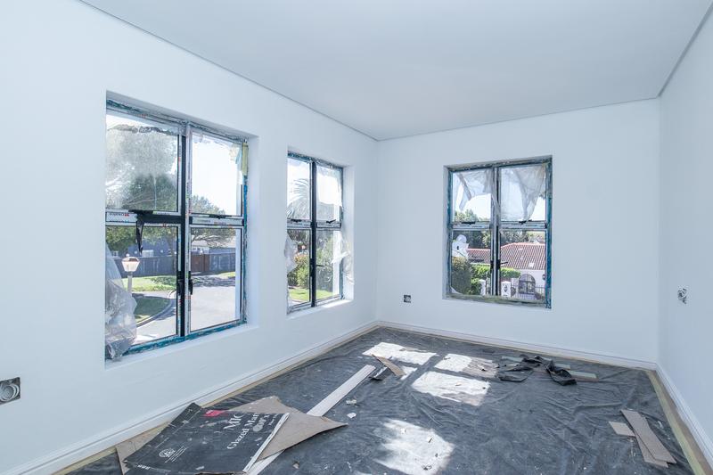 To Let 3 Bedroom Property for Rent in Meadowridge Western Cape